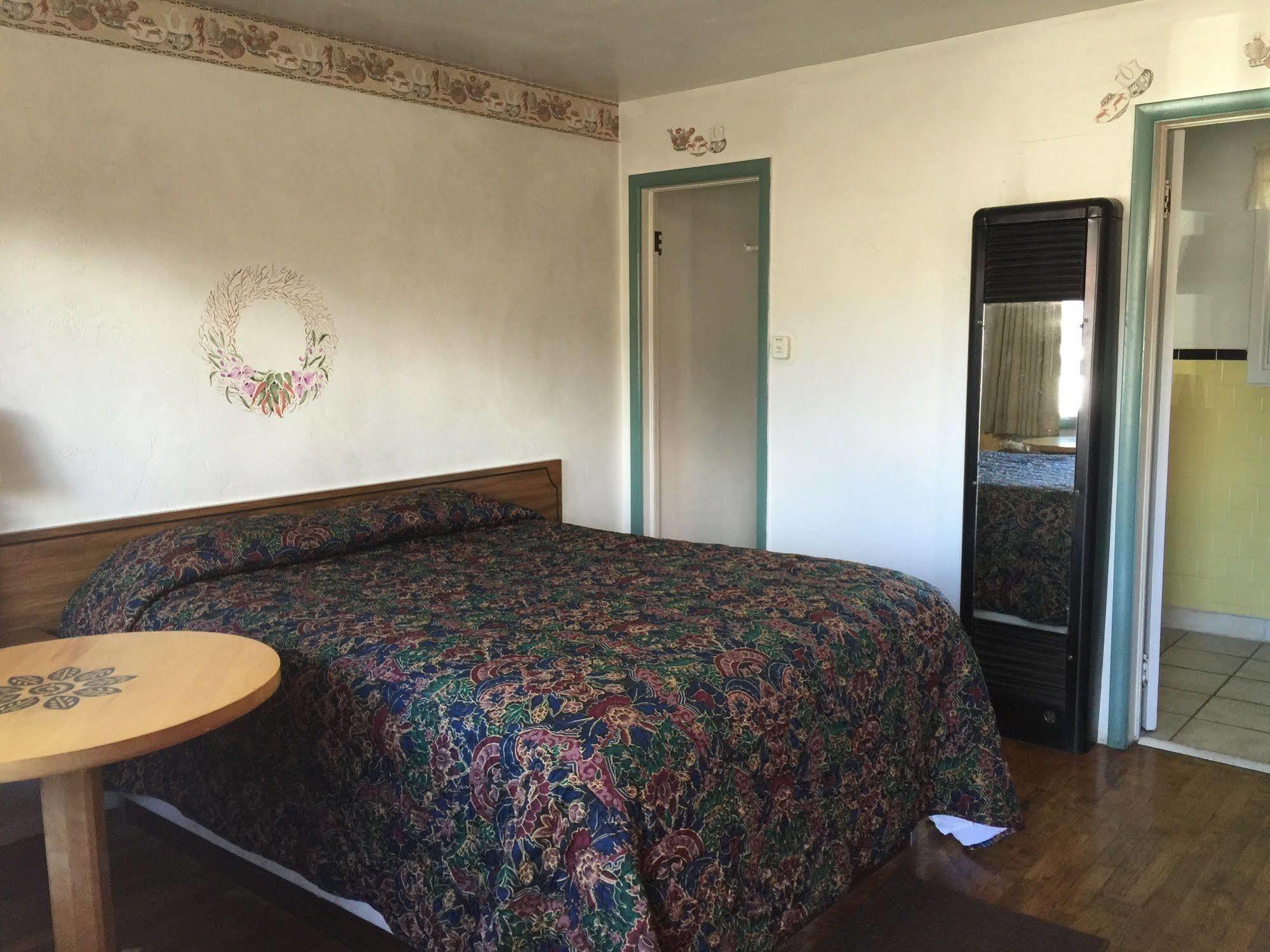 Circle R Motel Салайда Екстер'єр фото